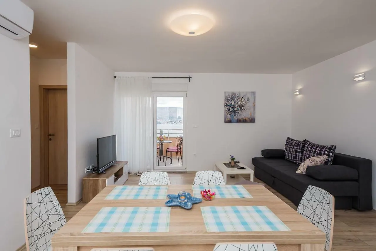 Apartments Mare Trogir Croatia
