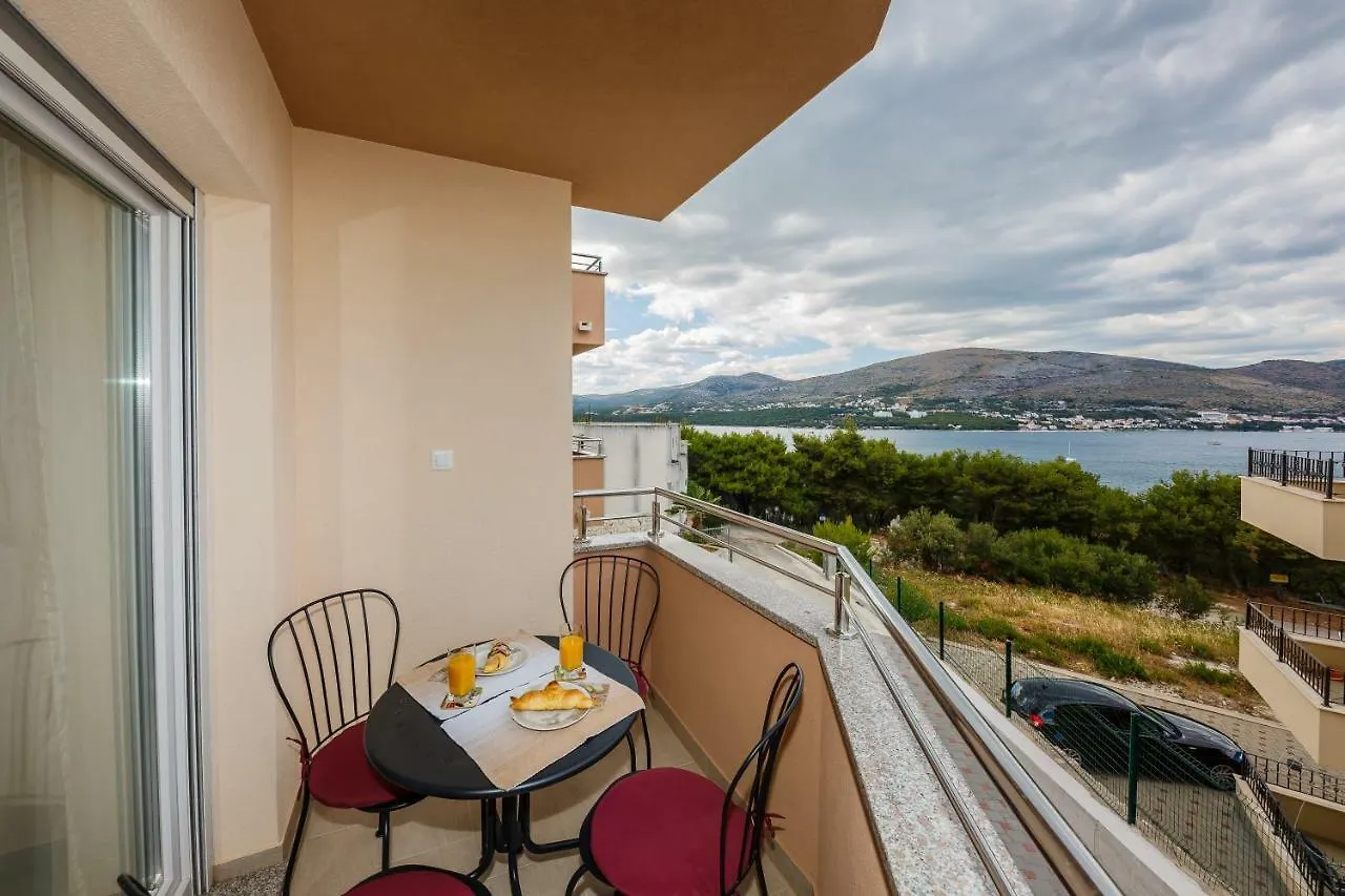 Apartments Mare Trogir