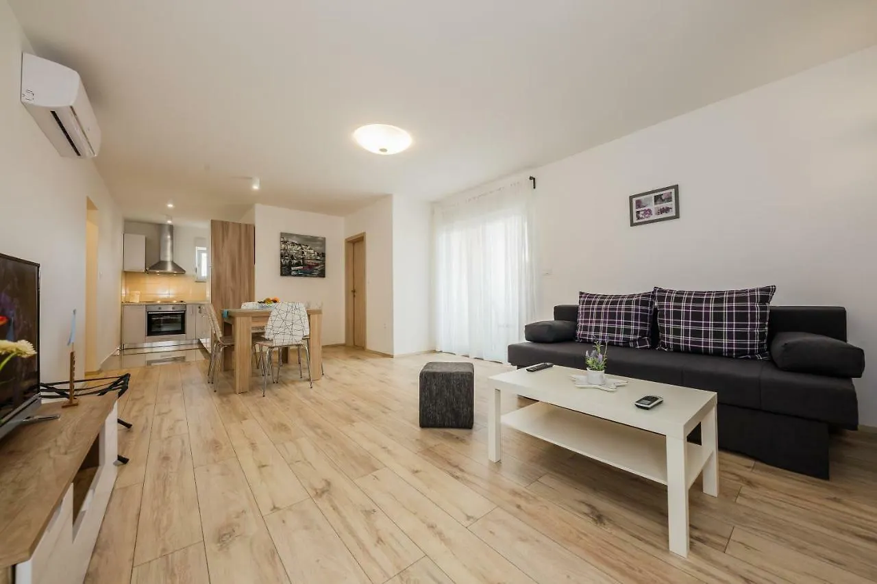 Apartments Mare Trogir 0*,  Croatia