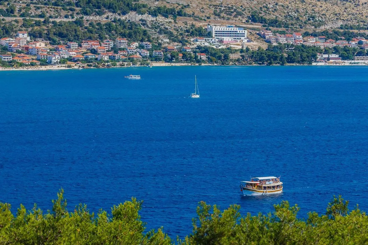 Apartments Mare Trogir 0*,
